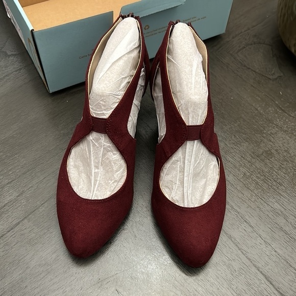 LIFESTRIDE Giovanna 2 Pumps - Picture 4 of 10